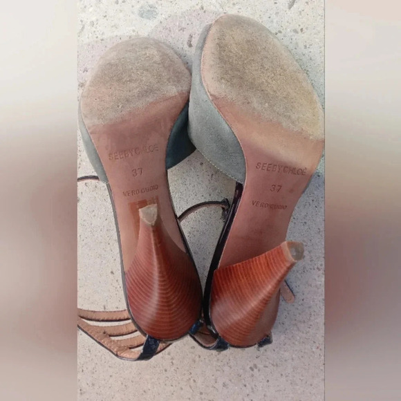 See By Chloé Grey Suede and Patent Leather Caged Sandals - Picture 3 of 7